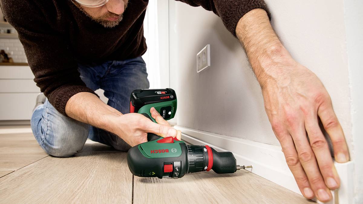 Top Reasons to Replace an Old Garage Door Opener in Torrance